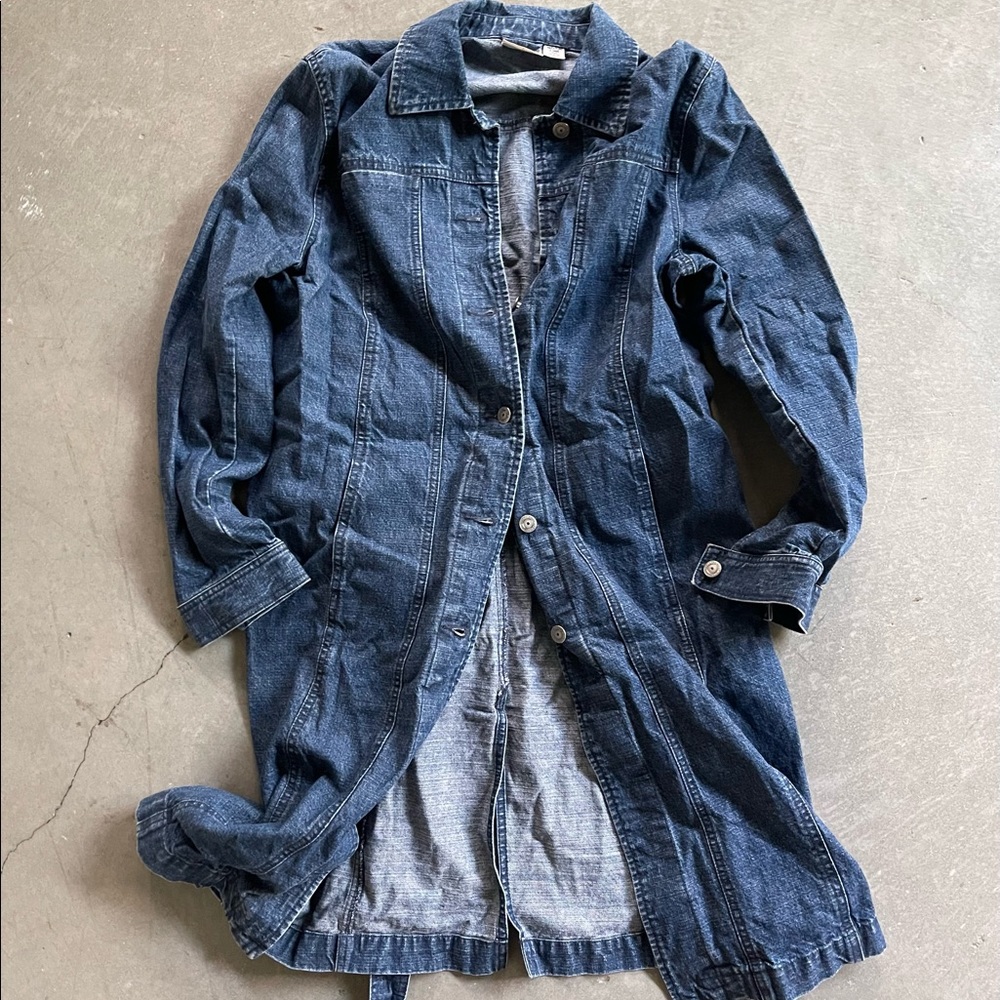 COUNTRY ROAD VINTAGE DENIM TRENCH.